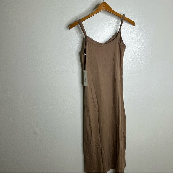 NWT MATE The Label Tencel Lounge Midi Tank Dress in Mushroom Size XS - Picture 3 of 13